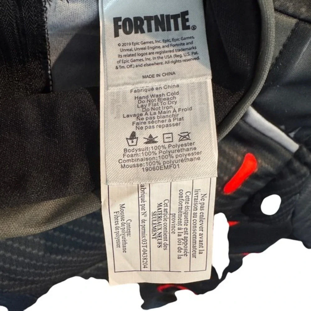 Fortnite InSpirit Designs Youth Costume Bodysuit & Mask Size Large 10-12‎